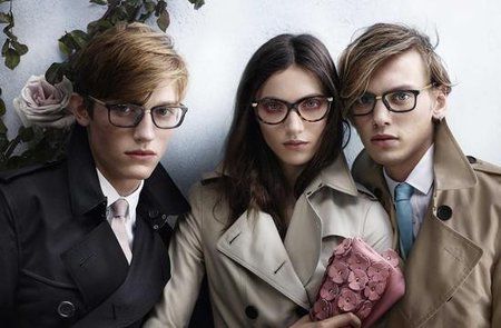 博柏利推出全新眼鏡 靈感源自標志性Burberry Trench風衣