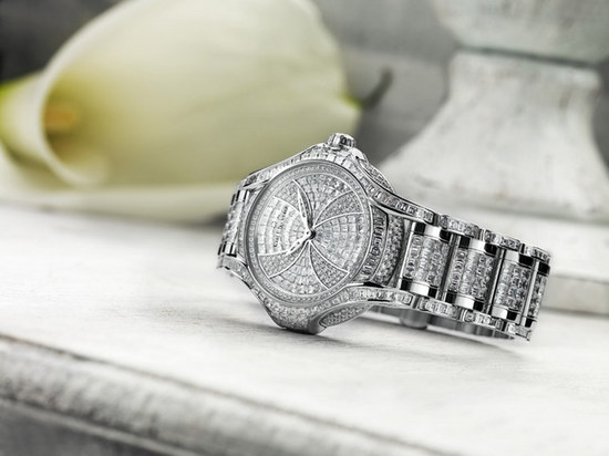 宝齐莱推出首个名贵女装腕錶系列 演绎新时代女性细腻优雅