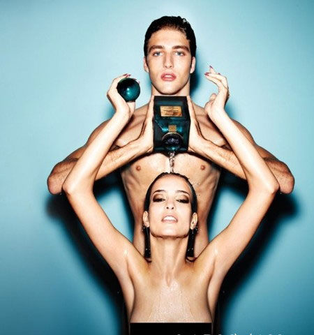Tom Ford"性感營銷"堅定不移 模特全裸出鏡