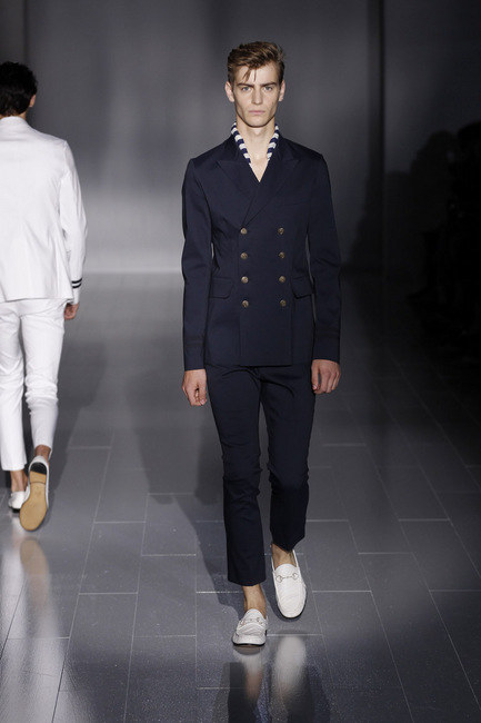 GUCCI 2015年春夏系列发布  灵感主要源自美丽海景