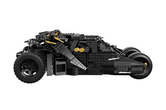 乐高推出蝙蝠侠电影 Tumbler 战车模型