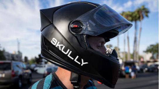 Skully AR-1头盔  在CNN评选的“2014十大技术发明”