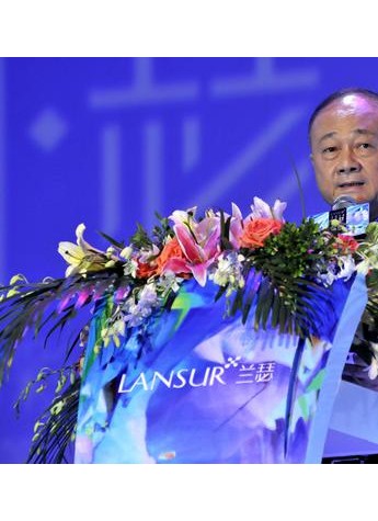 吳克羣化身騎士亮相珠海長(zhǎng)隆，助陣萬(wàn)邦集團(tuán)“海瑟盛典”