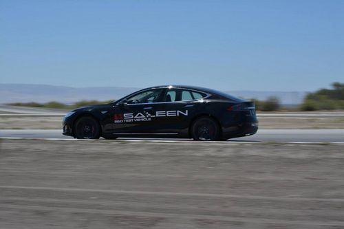 薩林改裝首款電動車亮相 基于特斯拉Model S