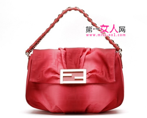 Fendi 推出FENDI Mia新款手袋系列