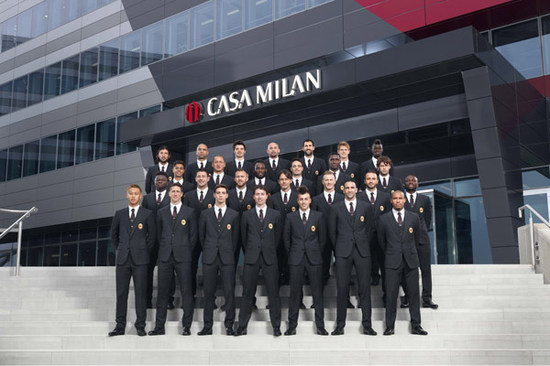 庆祝杜嘉班纳与AC米兰合作10周年 为球队呈献新赛季西装制服
