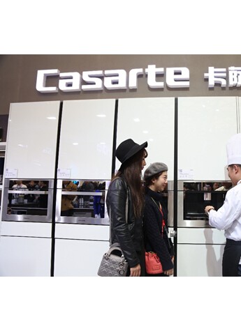 卡萨帝星云引围观 成家博会厨电产品NO.1