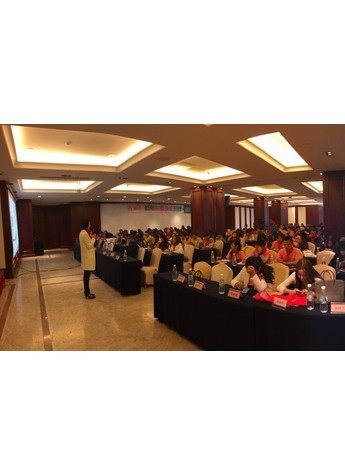 魔麗彩微商訓練營激情開課 不脫妝氣墊CC霜震撼發布！