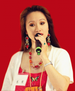极富传奇色彩的华裔奇女子——高寒 2015环球比基尼小姐大赛总导演