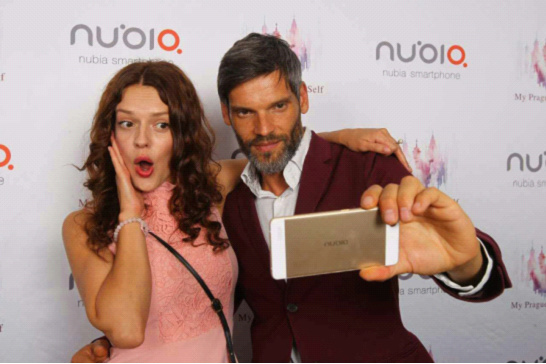 惊现最美自拍神器！求明星同款