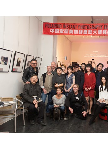 Ka Cha Talks 中国摄影人在德国展出宝丽来8X10大画幅即时显影作品