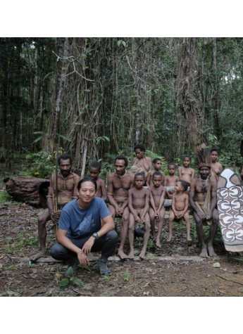 Lafuma(乐飞叶)和“美食猎手”谷岳一起探访“食人部落”