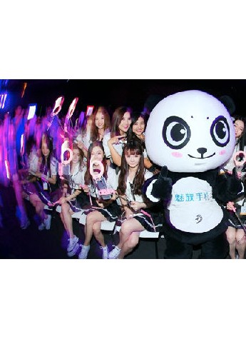 大量女主播亮相魅族小米发布会环形补光灯助攻亮点颇多