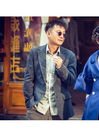 《剃刀边缘》将播 云视听极光高清大屏呈现战火危情