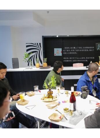 Sonos 打響“喚醒沉悶的家”品牌戰役 用音樂改變家庭生活