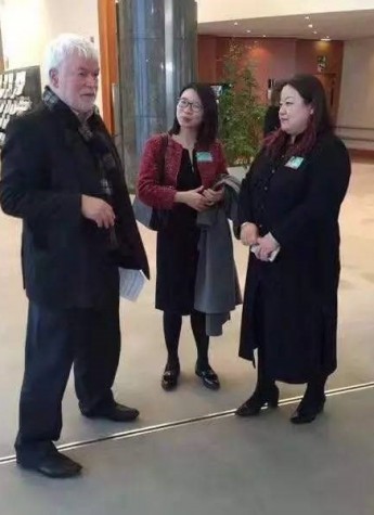 中国玉雕走进欧盟 叶屹东水墨作品“扣”动欧盟