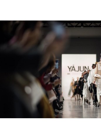 YAJUN用哲學當作武器征戰(zhàn)時尚圈