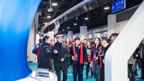 薇诺娜首次亮相2018第八届上海创意产业博览会
