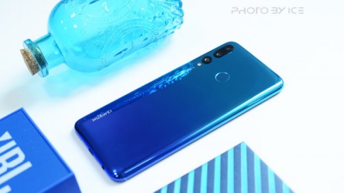 极具诚意，超广角三摄加持性能强悍 华为畅享 9S体验分享