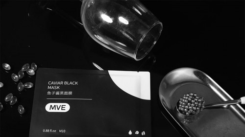 MVE鱼子酱黑面膜，用实力唤起你回购的欲望！