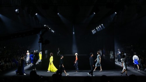 时尚与工业的狂欢———JUDYHUA 2020春夏系列