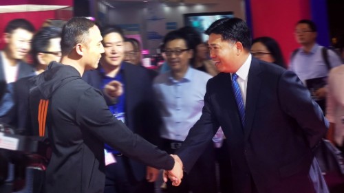 浙江商务厅厅长一行参观泊诗蔻展厅