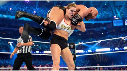WWE舞台所展现的女性力量 全世界受到鼓舞