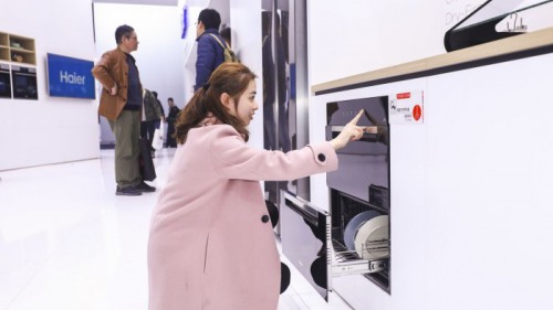 普通消毒柜60分钟达一星级标准，海尔最快10分钟达二星级效果