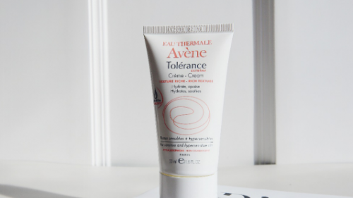 敏肌不焦虑的奥秘：雅漾特护霜