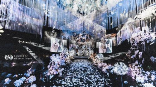花嘉艺术大厅：云南首家·沉浸式氛围婚礼场地 顶级灯光打造奢华仪式感