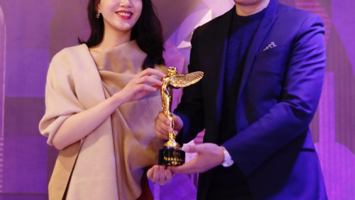 从月入3千到日入3千，形象家何语敏荣获2020时尚形象界红人奖