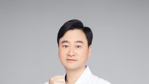 求学行医辗转多地 西安国际医学中心再出发