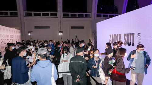 Anna Sui Active携全新秋冬系列举办2021FW时装秀
