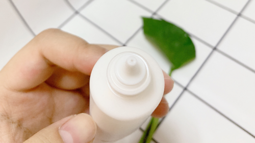 種草MINON蜜濃一霜多用的修護霜，秋冬抗燥必備