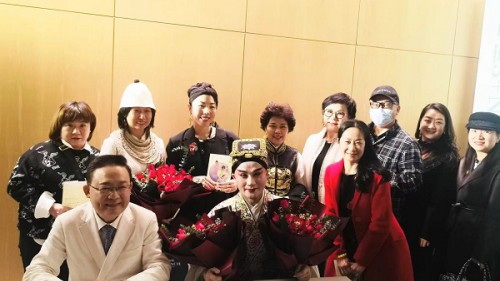 将古典昆曲艺术带入当代人的时尚生活方式中