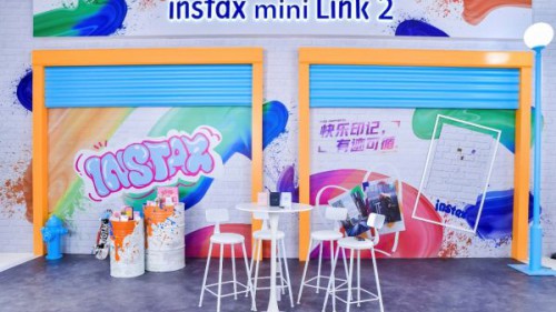 隔空创作乐趣升级，富士instax mini Link 2全新发布