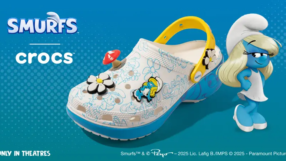 Crocs与蓝精灵合作系列缤纷登场，全家一起掀起蓝色风潮！