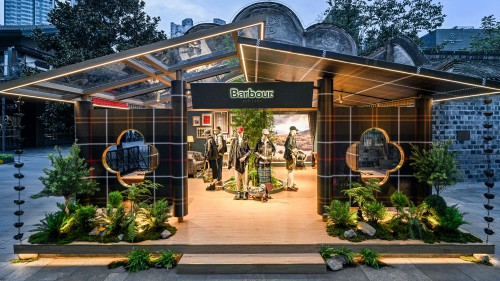 Barbour 诚邀韩东君莅临成都太古里，共庆Tartan经典格新主题快闪店耀然启幕