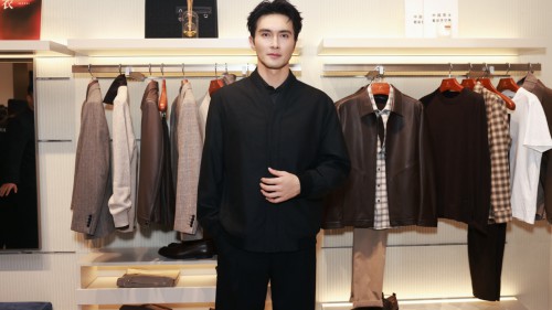 高伟光化身劲霸“明星店长”，“豫”见「全场景 新商务」新风尚！