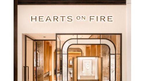风格尽释，璀璨新程 HEARTS ON FIRE赫兹斐亚在武汉SKP开设首间中国内地专营店