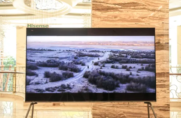 跳出数码参数内卷，海信百吋电视给出摄影行业适配方案