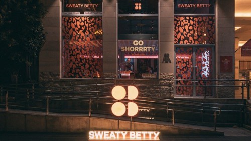 随心豹跑 热力集结 SWEATY BETTY联动伦敦上海双城于苏州河畔举办夏日豹力随心跑活动