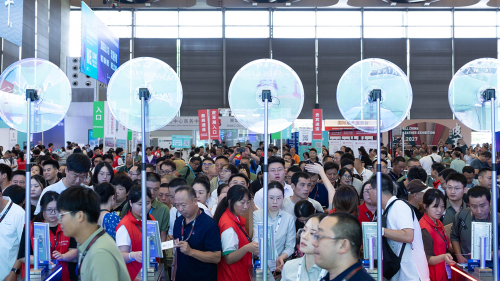 高质量买家现身国际鞋包服饰时尚展