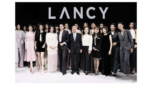 「她向無限•启元」朗姿LANCY二十六周年大秀北京启幕
