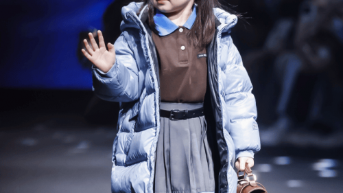 高梵KIDS亮相上海时装周童装开幕秀：四大系列冬装发布，藻藻联名款压轴
