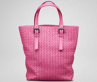 粉红色编织软羊皮购物袋