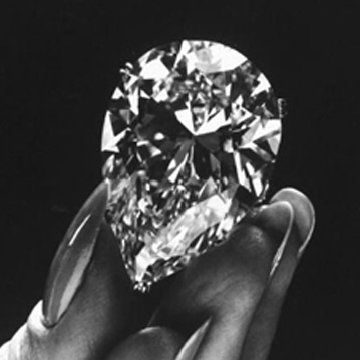 69克拉巨型钻石项饰