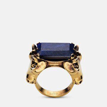 金属蓝宝石指环