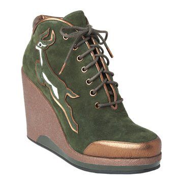 羚羊图案绿色麂皮厚底坡跟鞋